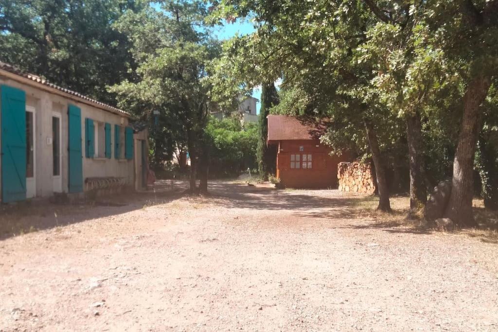 La Cabane En Bois Tourves Dış mekan fotoğraf